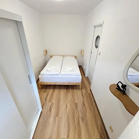 Sunny Near Rynek Square Apartment